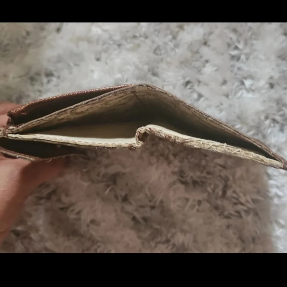 Element Wallet - Picture 3 of 4